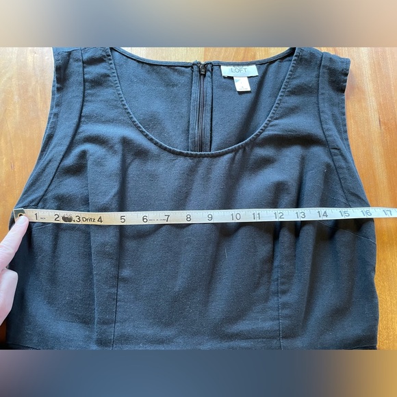 Ann Taylor Loft - Black Shift Dress - Excellent Condition - Size 6 - Picture 11 of 11